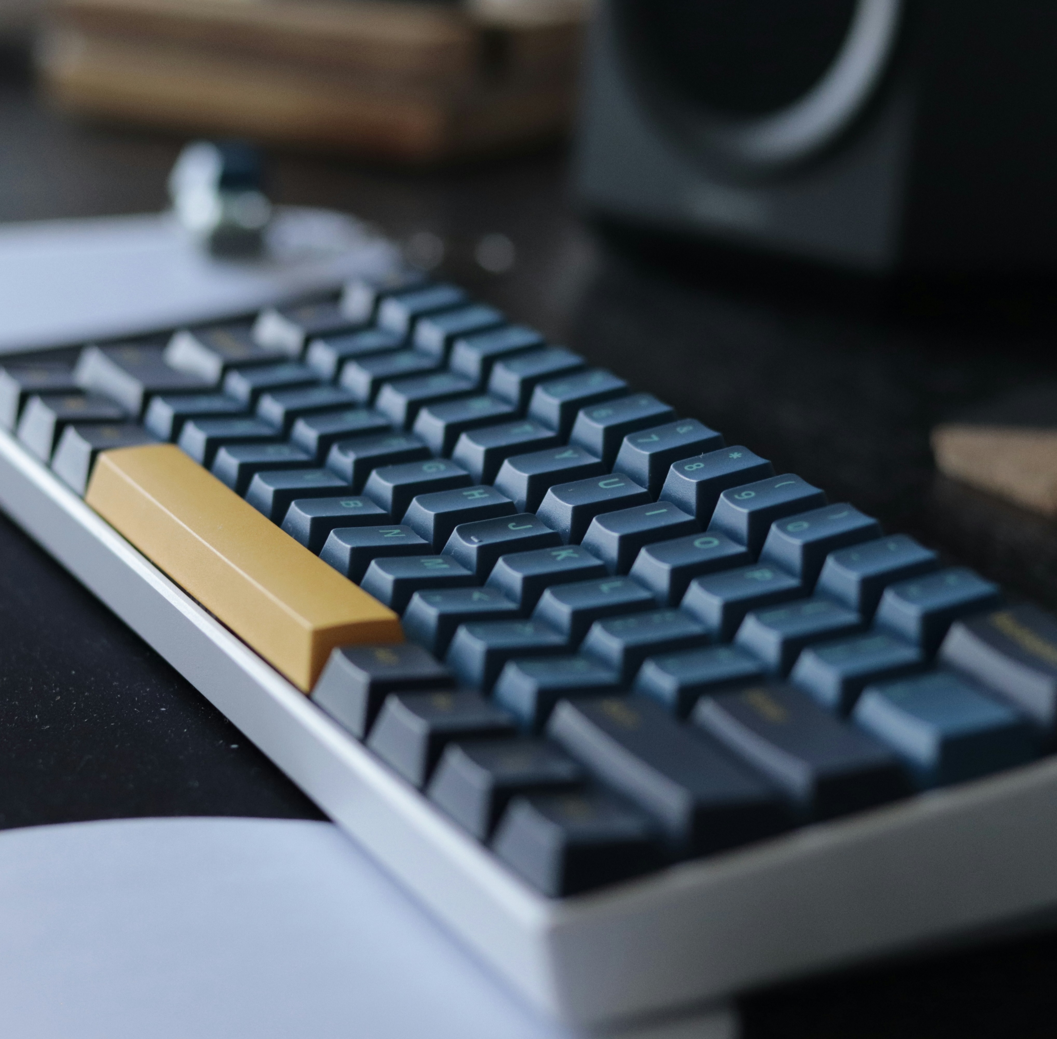 Product image of Velocifire wireless mechanical keyboard